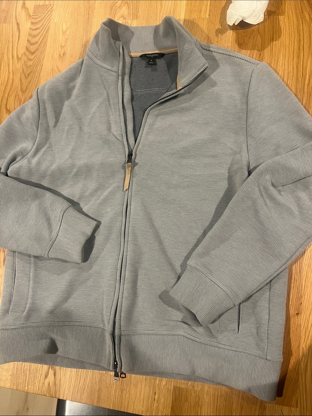 Banana Republic Men's Light Gray Full-Zip Sweater